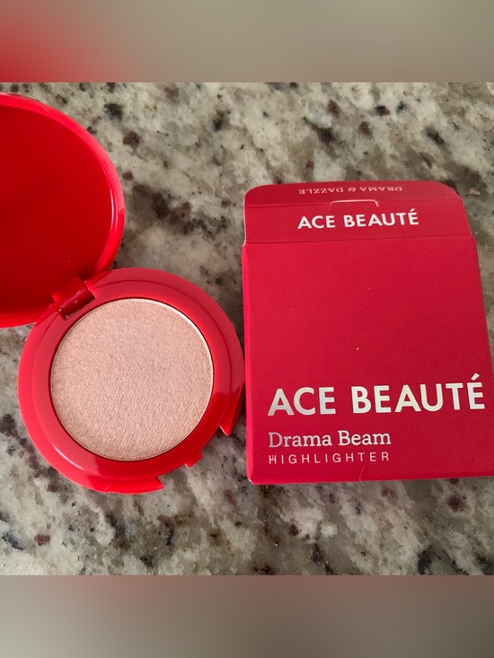 Ace Beaute Other - ACE BEAUTÉDrama Beam Highlighter in Gilt Moment Champagne 0.17 Oz
